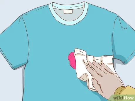 How to Remove Fabric Paint from Clothes