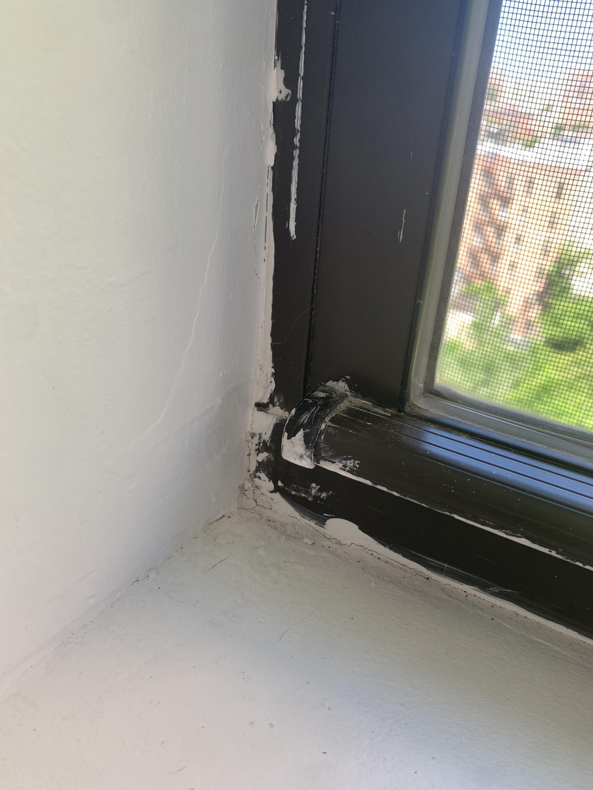 How to Remove Paint from Aluminium Window Frames