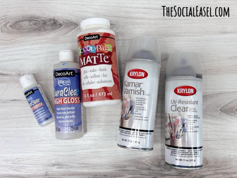 How to Seal Acrylic Paint on Plastic